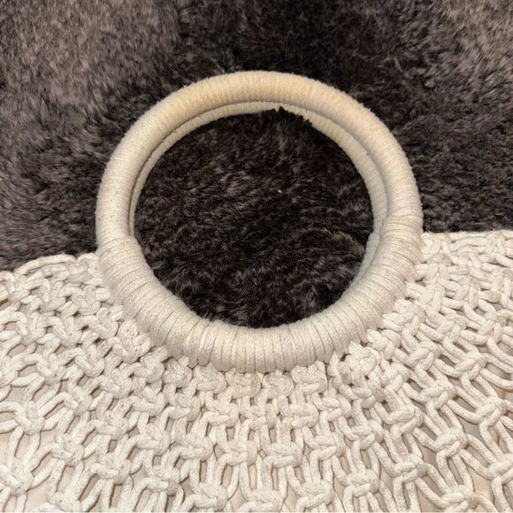A New Day Creme Crochet Unstructured Medium Size Handbag Mermaidcore Beach Pool - Picture 2 of 10